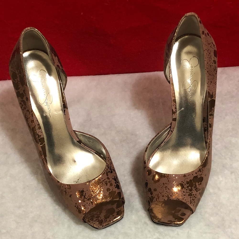 Jessica Simpson JS Rugged Brown pumps